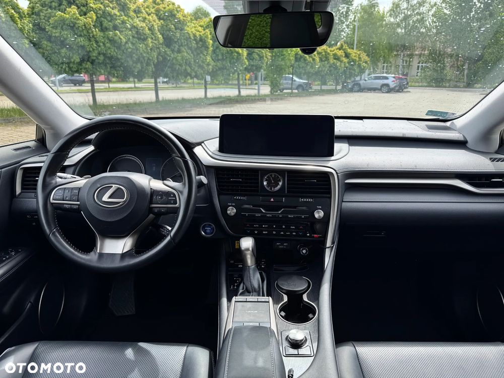 Lexus RX - 11