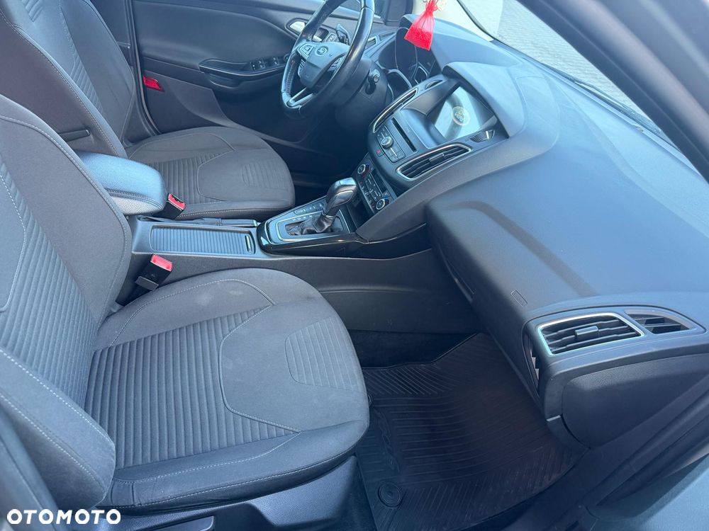 Ford Focus 1.5 EcoBoost STart-Stopp-System TITANIUM - 27