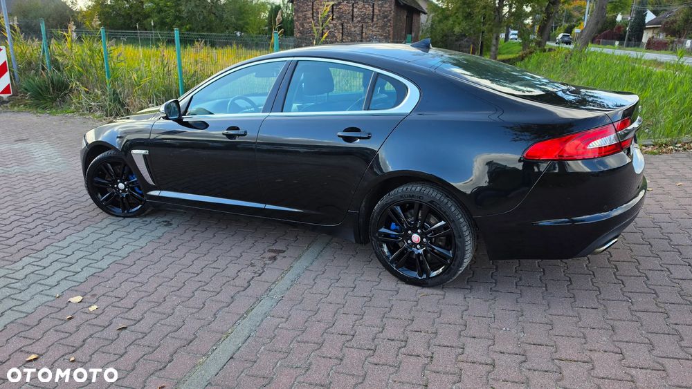 Jaguar XF 3.0 V6 S Luxury - 26