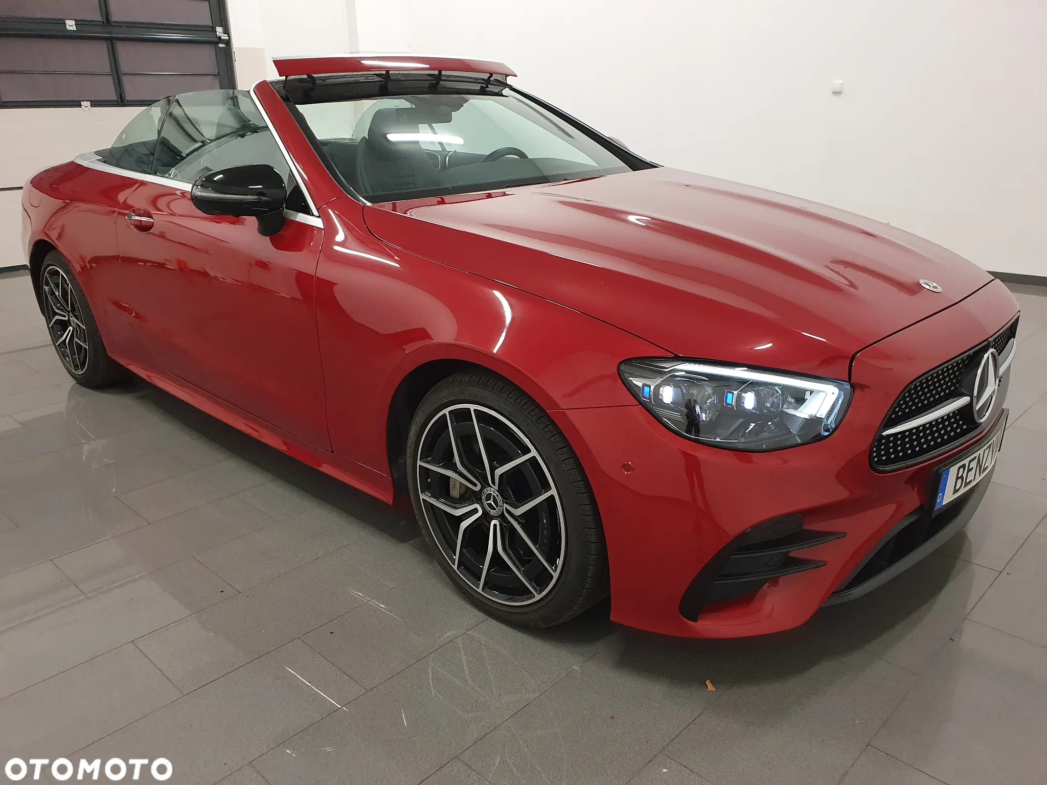 Mercedes-Benz Klasa E 300 Cabrio 9G-TRONIC AMG Line - 28