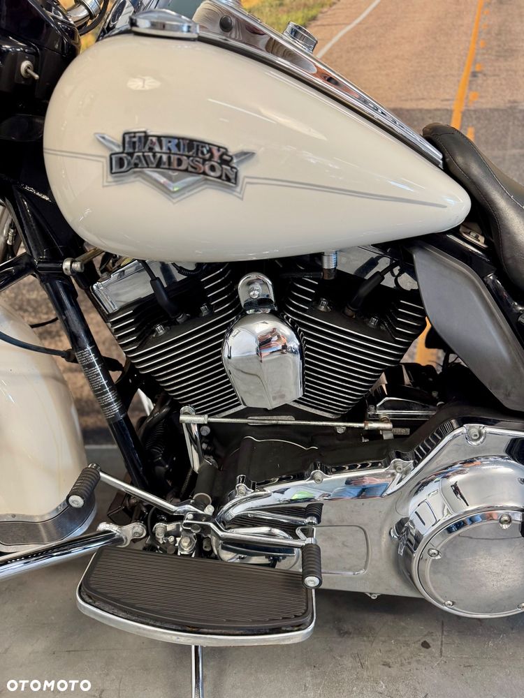 Harley-Davidson Touring Road King - 8