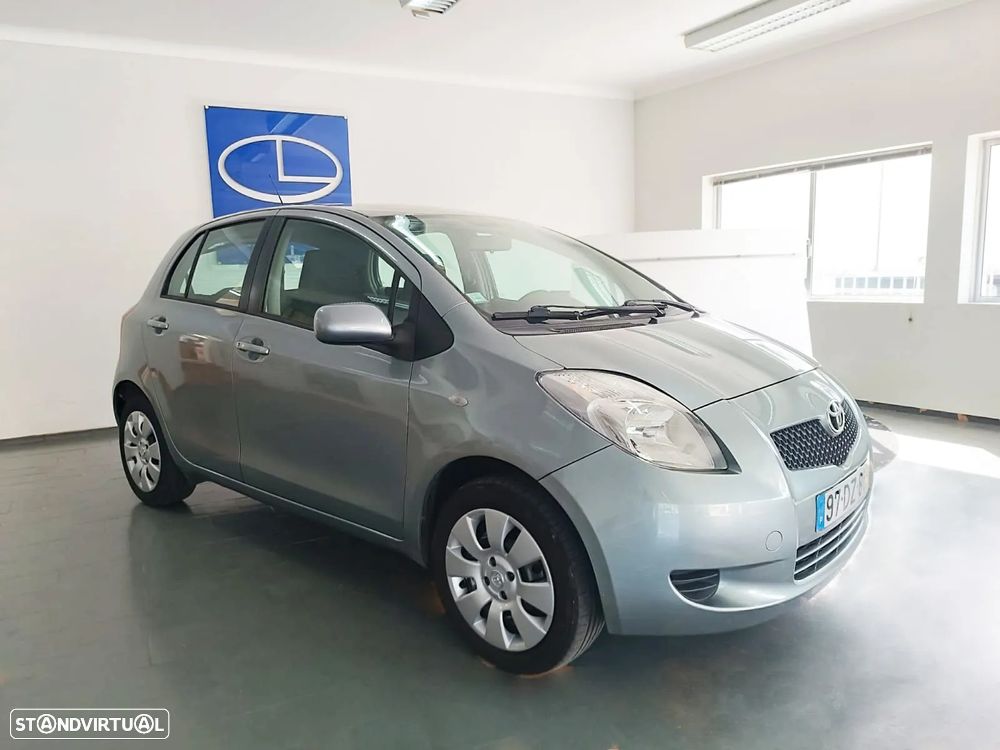 Toyota Yaris 1.0 VVT-i AC - 3