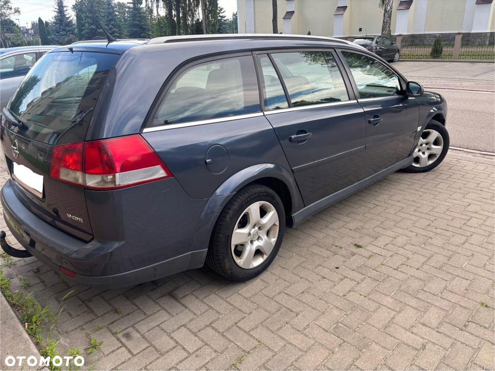 Opel Vectra 1.9 CDTI Essentia - 2