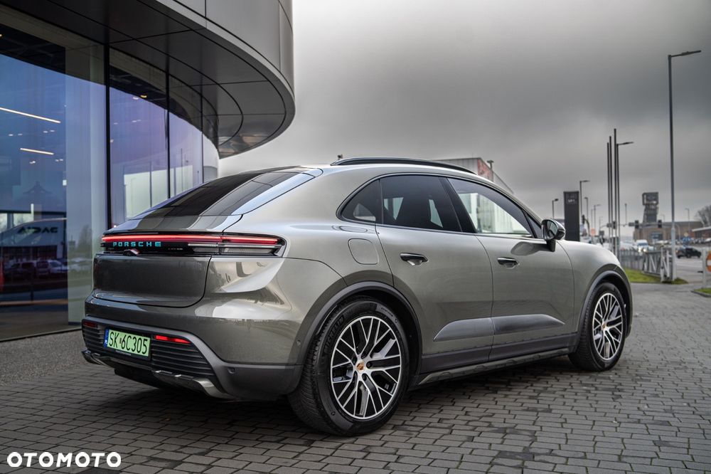 Porsche Macan - 8