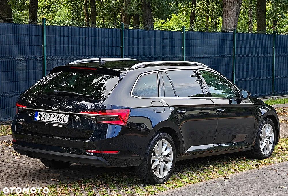 Skoda Superb 2.0 TDI SCR Style DSG - 5