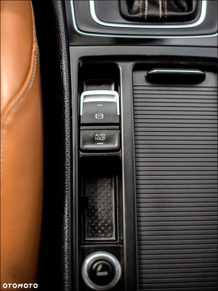 Volkswagen Golf - 27