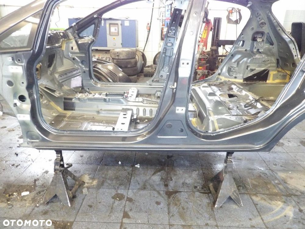 OPEL CORSA E 5D PRÓG LEWY  Z190 - 1