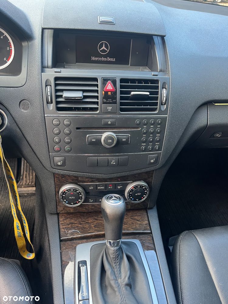 Mercedes-Benz Klasa C 320 CDI DPF 7G-TRONIC Elegance - 6