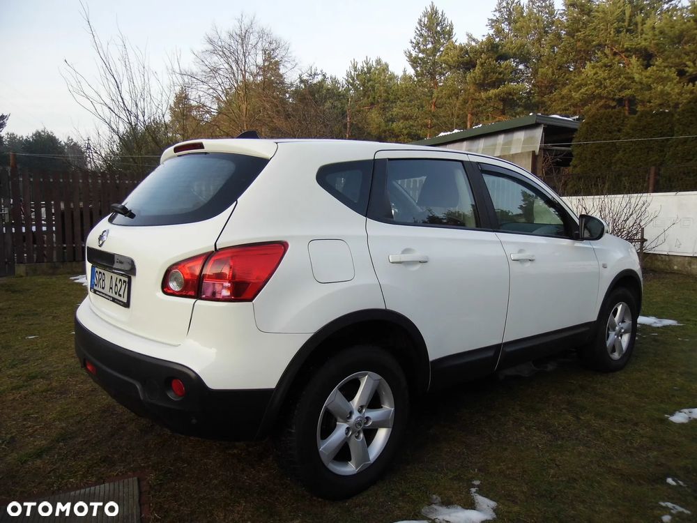 Nissan Qashqai 1.6 visia - 14