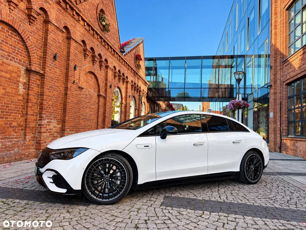 Mercedes-Benz EQE AMG 43 4Matic - 1