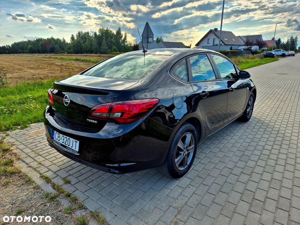 Opel Astra 1.4 T Active EU6 - 3