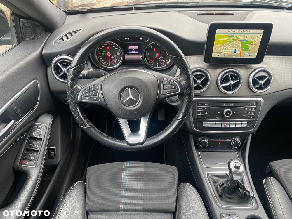 Mercedes-Benz CLA - 30