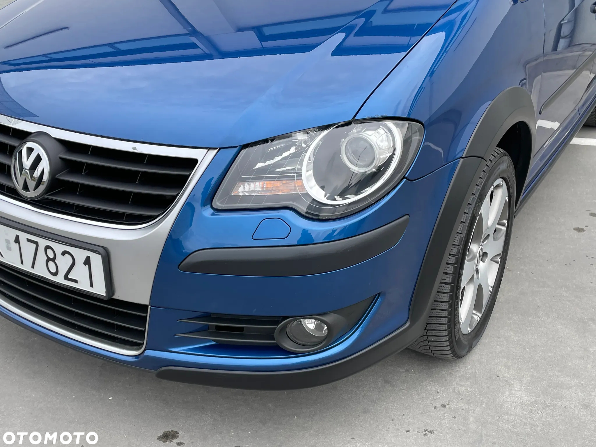 Volkswagen Touran 1.4 TSI Cross - 4