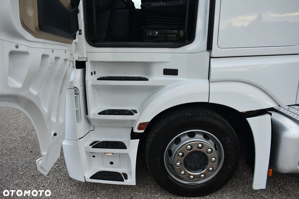 Mercedes-Benz ACTROS 1851 // LOW DECK // GIGA SPACE // FULL LED // XENON // CAŁY NA PODUSZKACH // MIRROR CAM // - 24