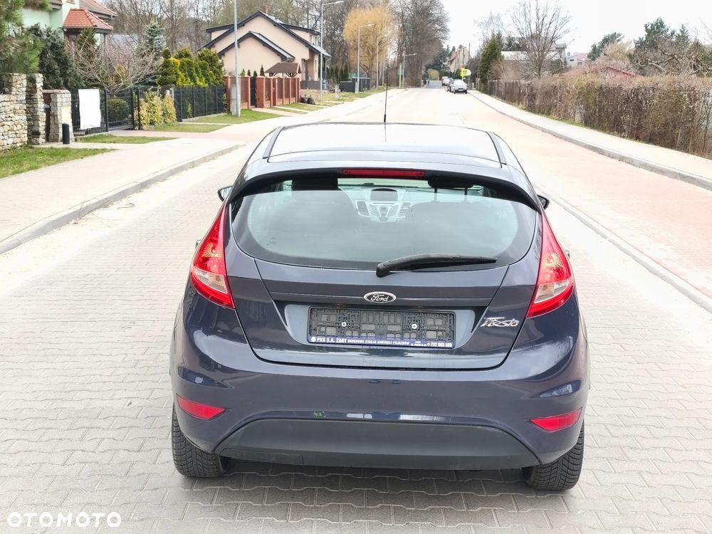 Ford Fiesta 1.25 Celebration - 4