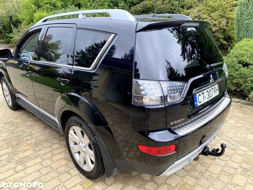 Mitsubishi Outlander 2.0 DID Instyle NAVI - 2