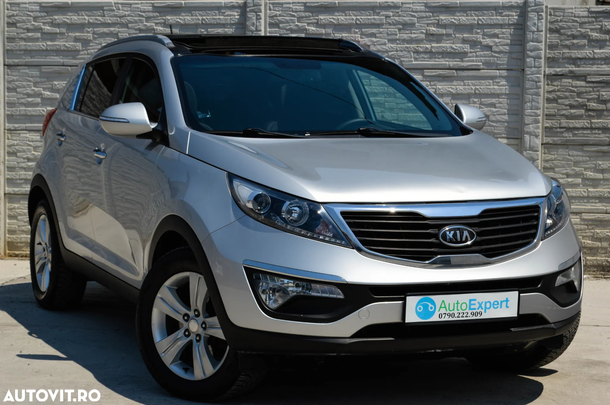 Kia Sportage 1.7 CRDI 2WD Attract - 12