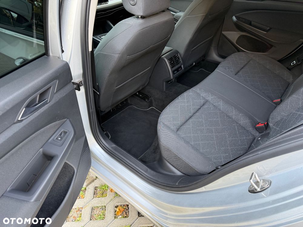 Volkswagen Golf 2.0 TDI SCR DSG Active - 24