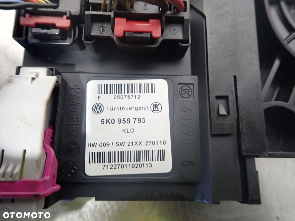 SILNICZEK SZYB LEWY PRZÓD SKODA OCTAVIA II 5K0959793 1T0959701T - 2
