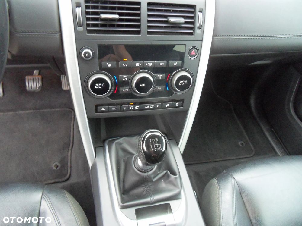 Land Rover Discovery Sport 2.0 TD4 HSE Luxury - 19