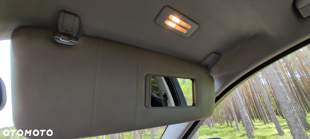 BMW Seria 5 - 32