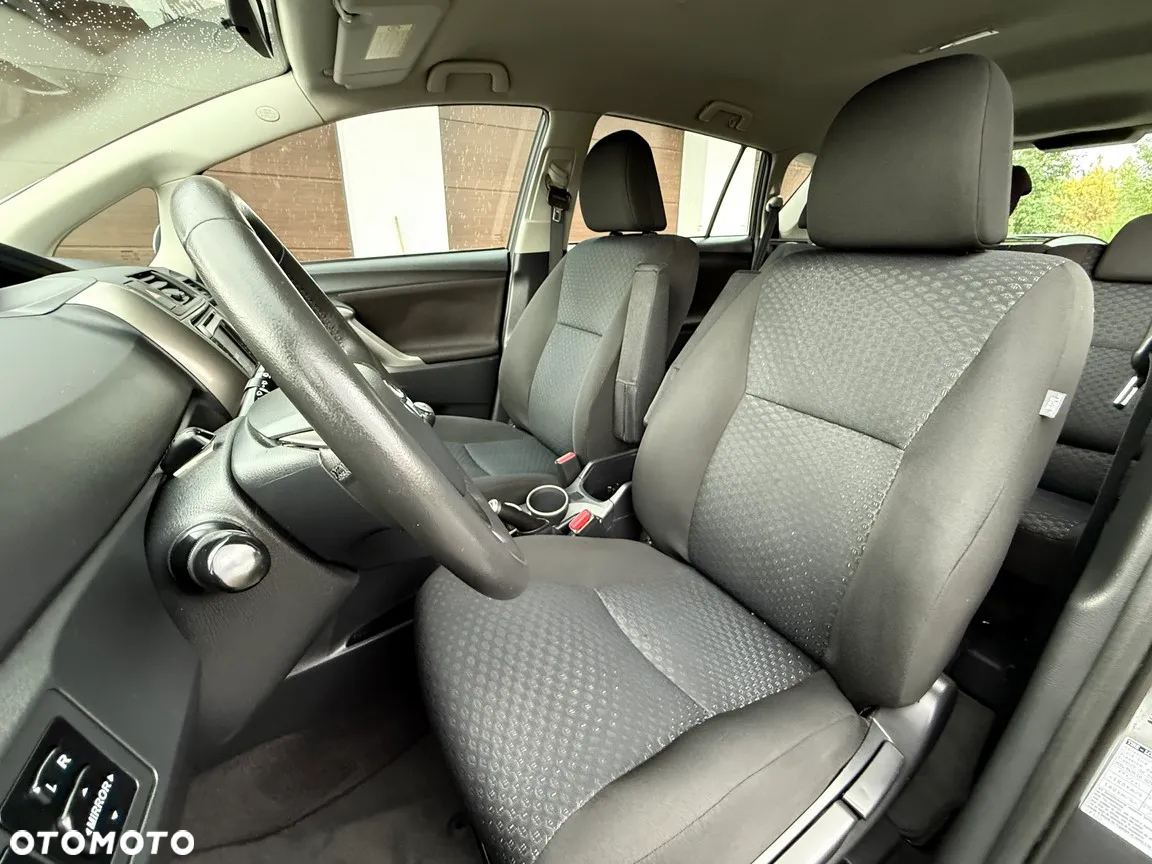 Toyota Verso 1.8 Edition - 15