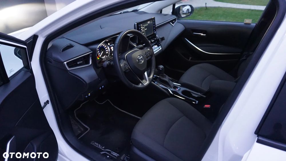 Toyota Corolla 1.8 Hybrid Comfort - 5