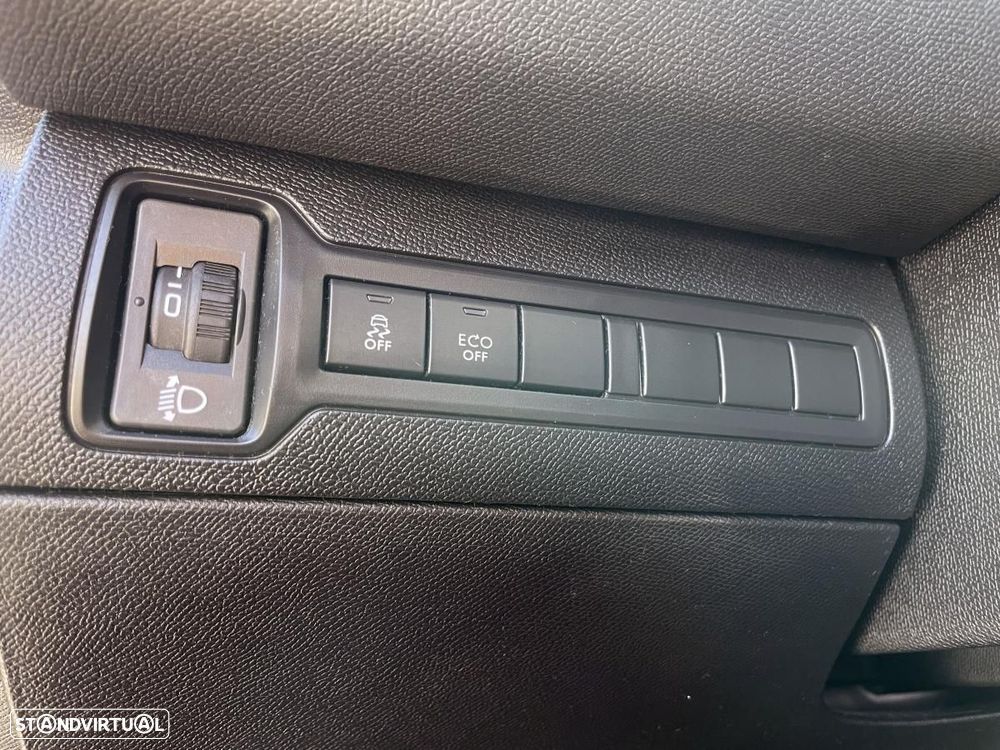 Peugeot 308 1.6 BlueHDi Style - 34