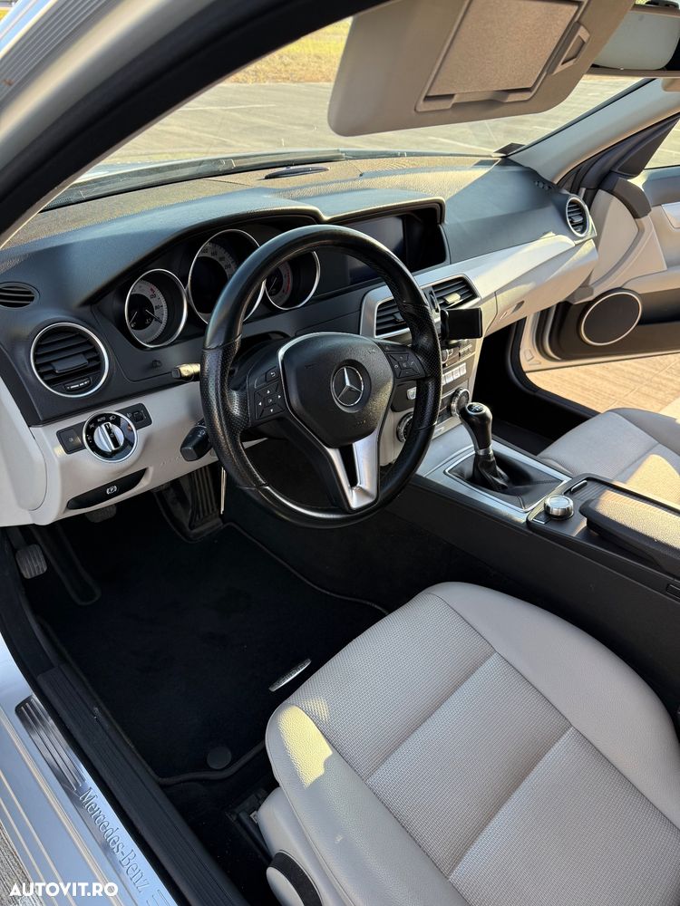 Mercedes-Benz C 220 CDI BlueEFFICIENCY - 14