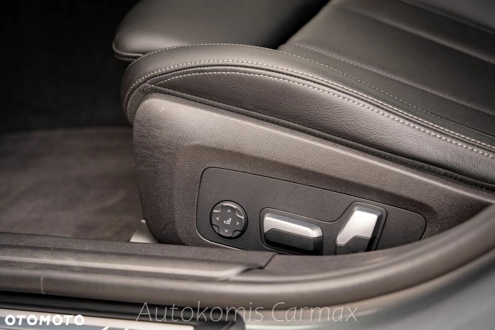BMW Seria 3 M340i xDrive sport - 24