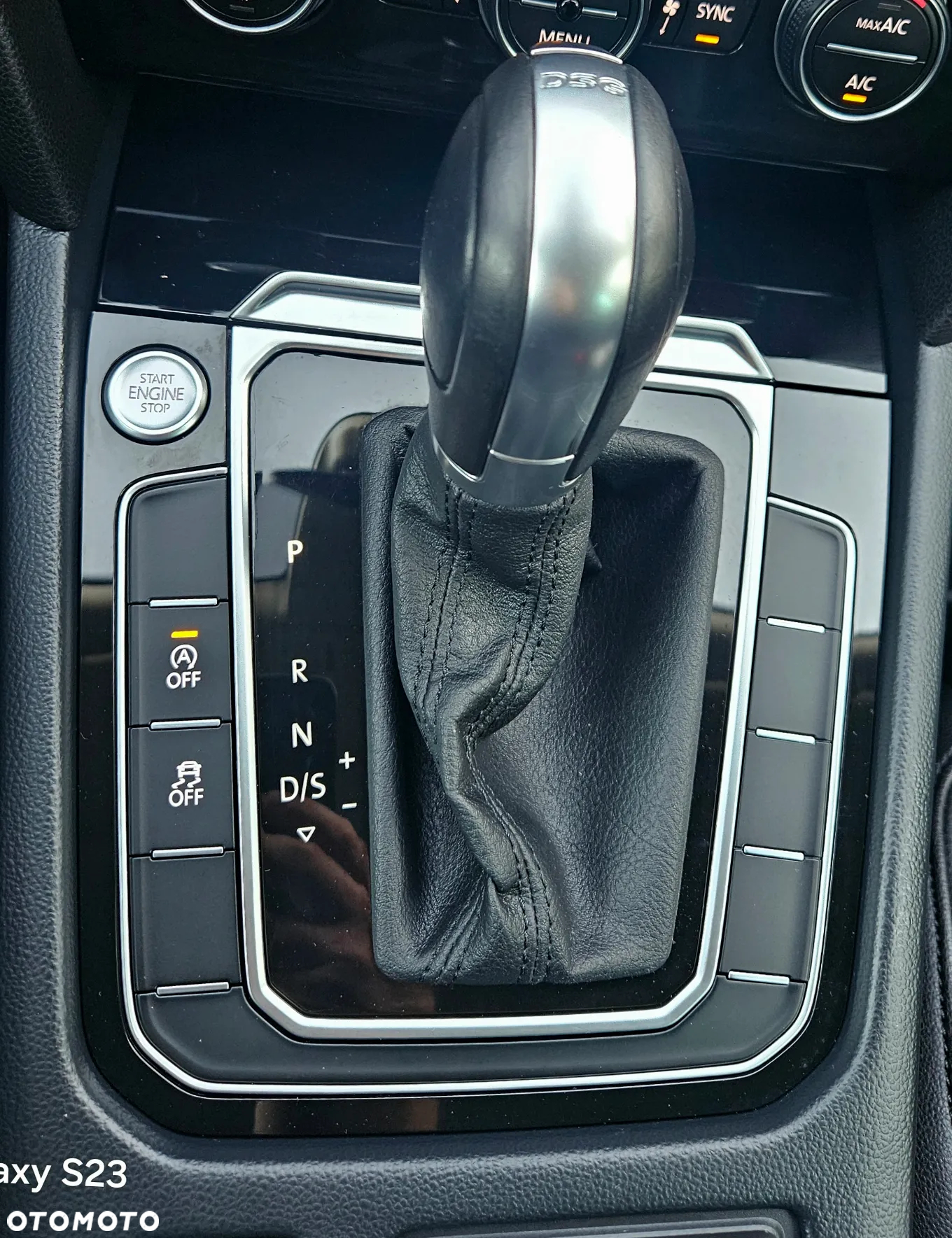 Volkswagen Passat Variant 2.0 TDI SCR DSG Highline - 24