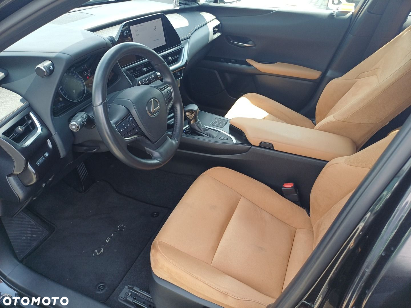 Lexus UX 250h GPF Business 2WD - 9