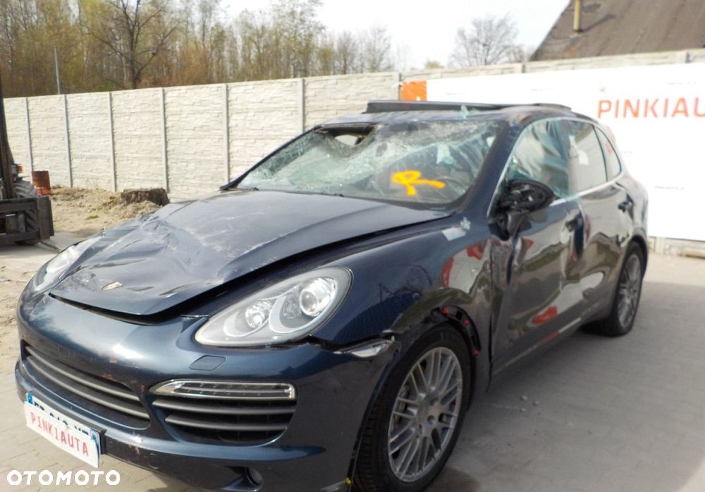 Porsche Cayenne - 7