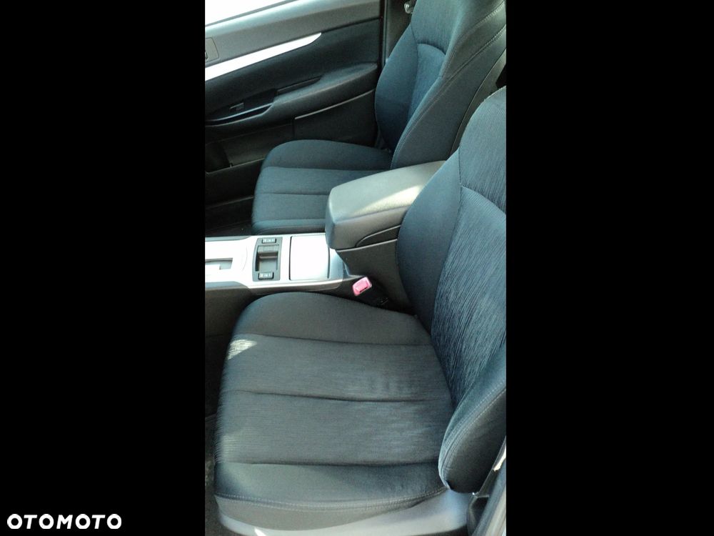 Subaru Legacy 2.0i Active AT - 10