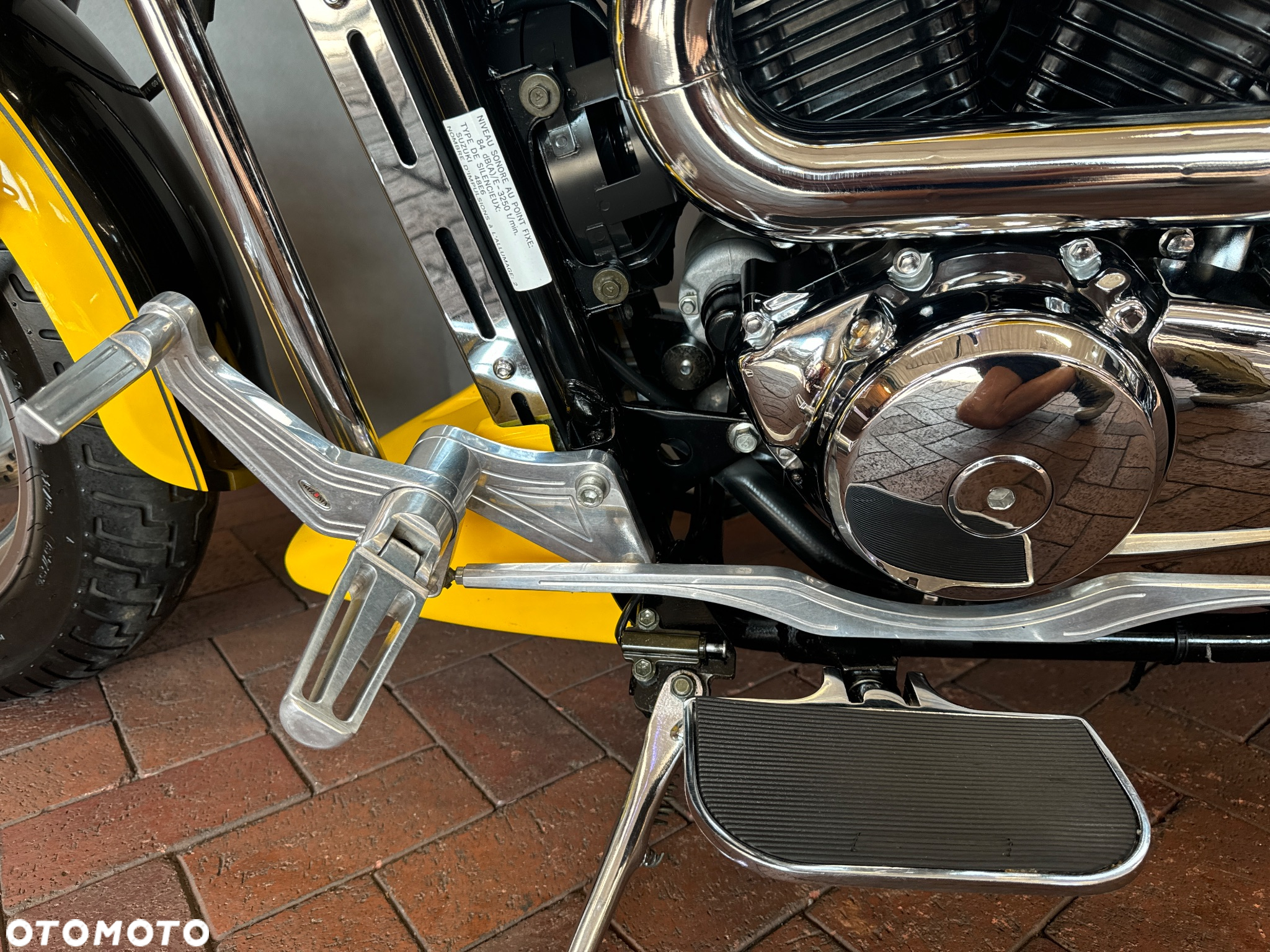 Suzuki Marauder - 21
