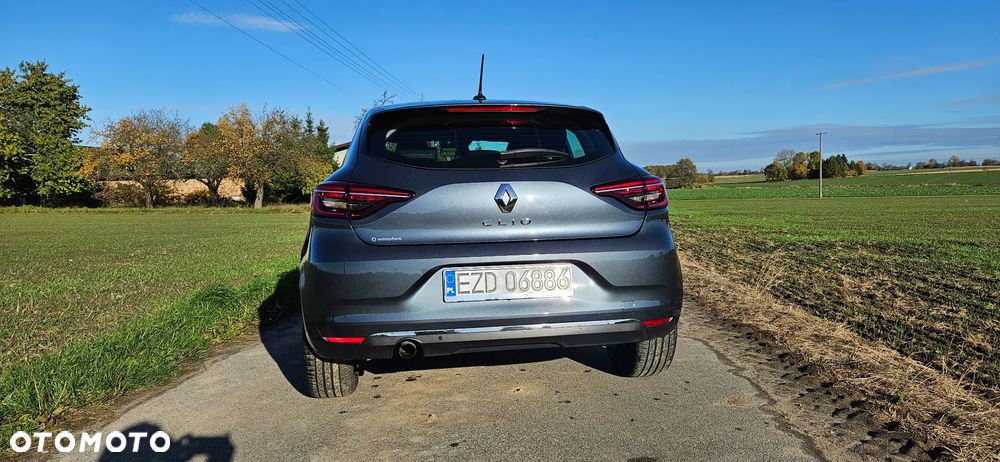 Renault Clio - 7