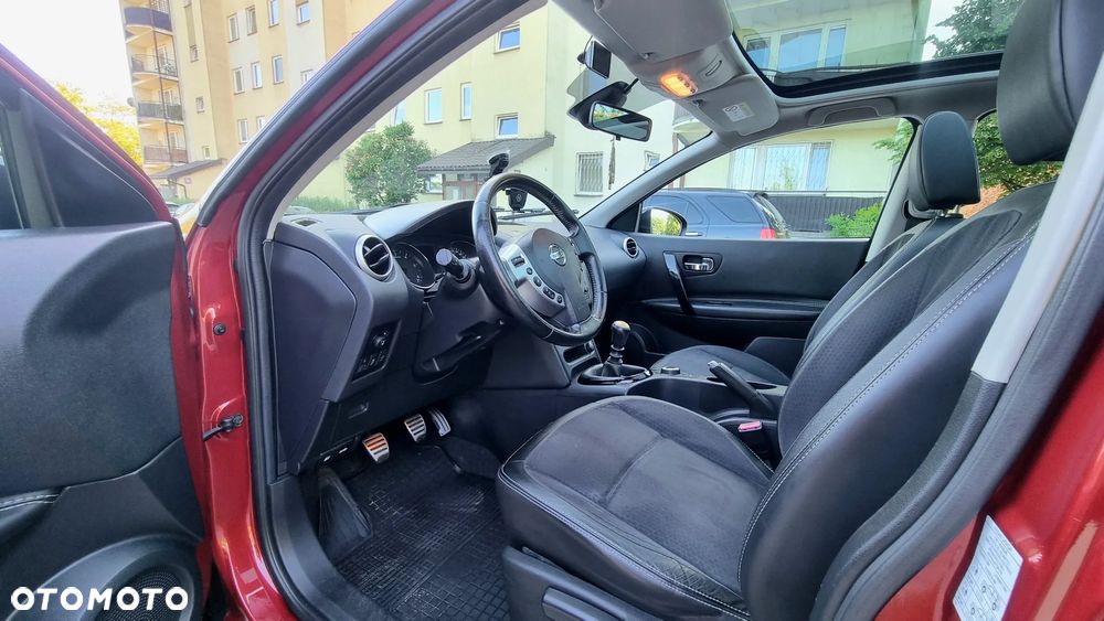 Nissan Qashqai 1.6 dCi 4 x 4 DPF Start/Stop tekna - 12