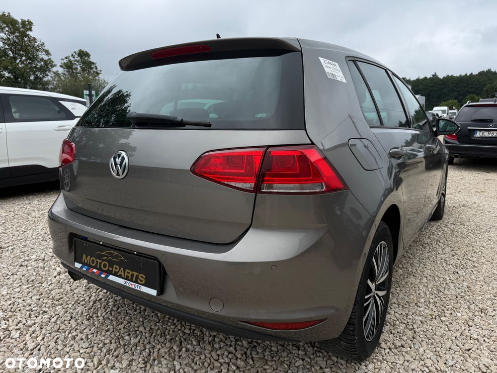 Volkswagen Golf - 3