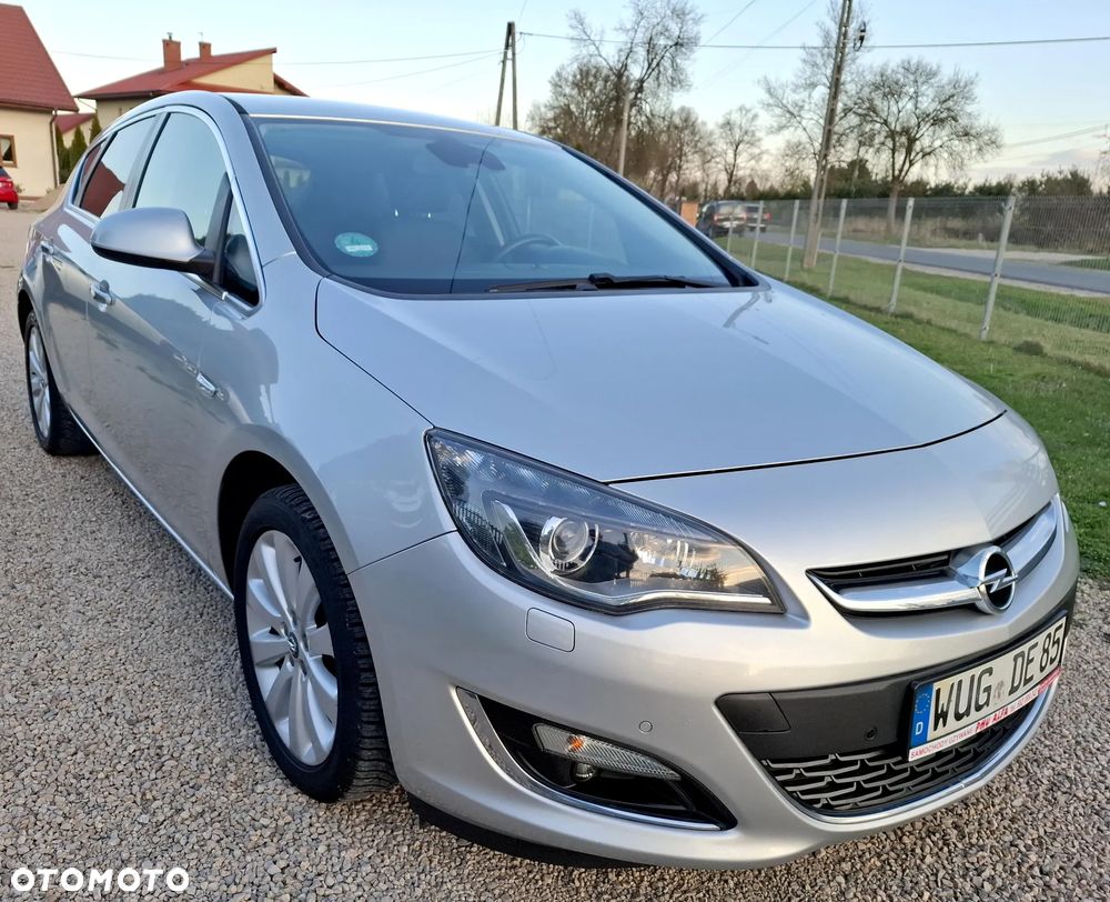 Opel Astra 1.4 Turbo Cosmo - 3