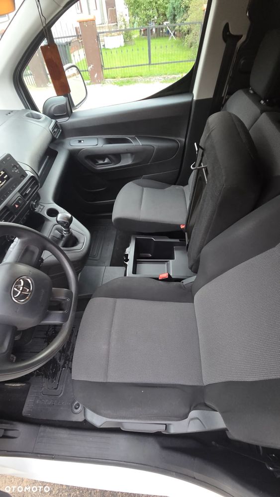 Toyota Proace City - 28
