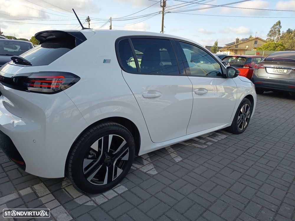 Peugeot e-208 50 kWh Style - 11