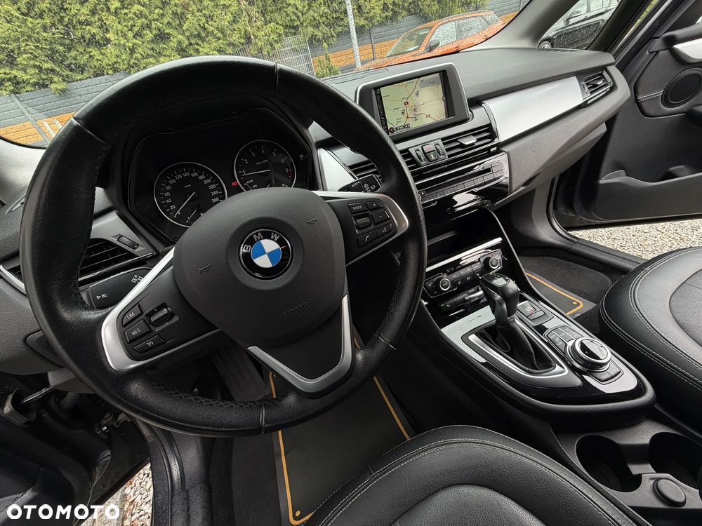 BMW Seria 2 220i Sport-Aut Advantage - 31