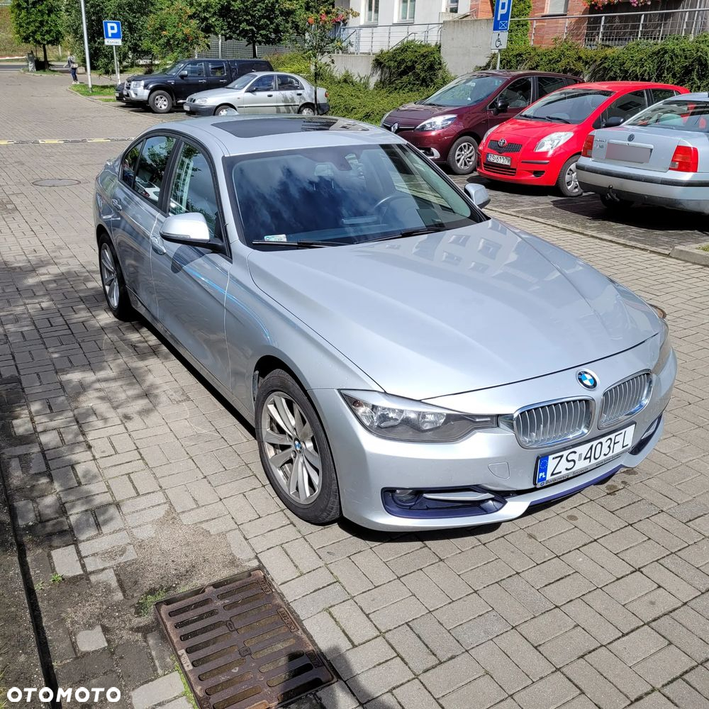 BMW Seria 3 328i xDrive - 2