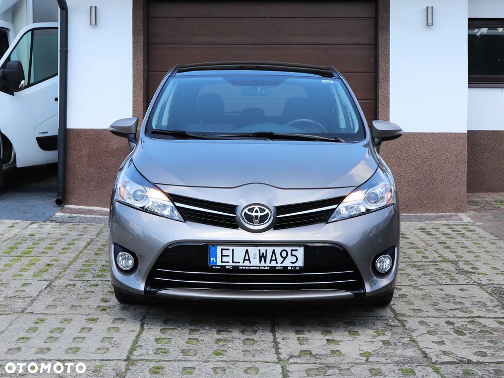 Toyota Verso 1.8 Premium - 4