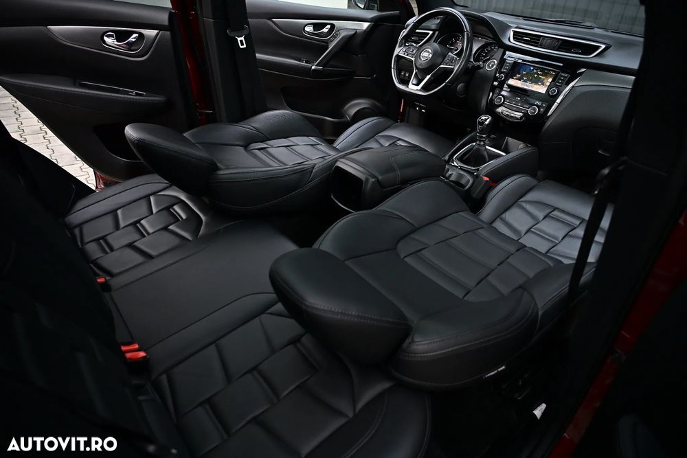 Nissan Qashqai 1.7 dCi TEKNA+ - 28