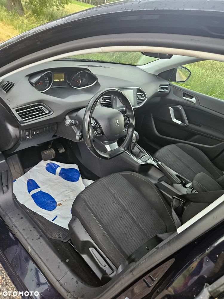Peugeot 308 1.2 PureTech Active S&S - 10