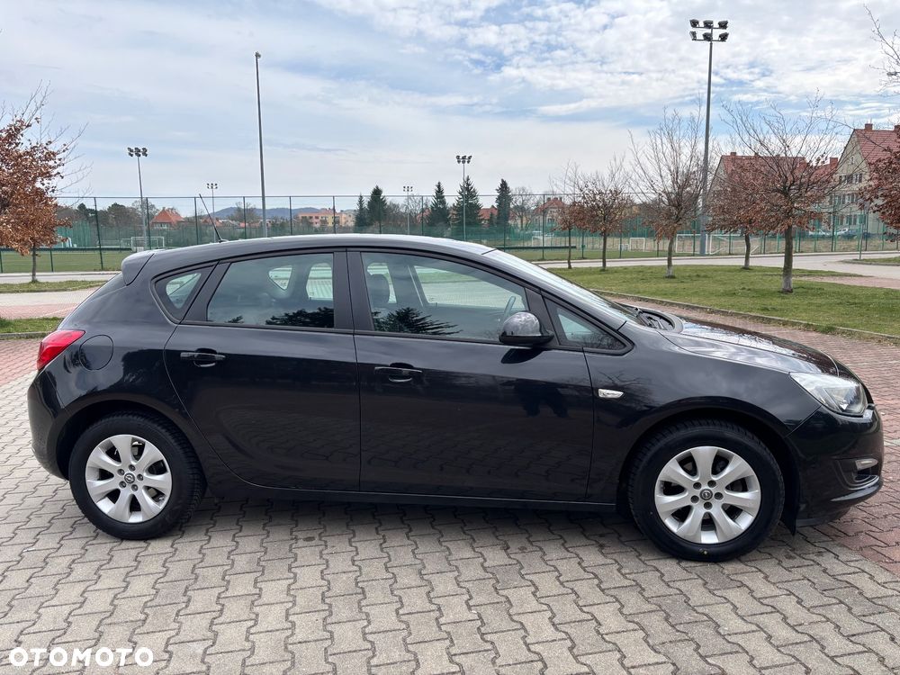 Opel Astra 1.4 Turbo Active - 10