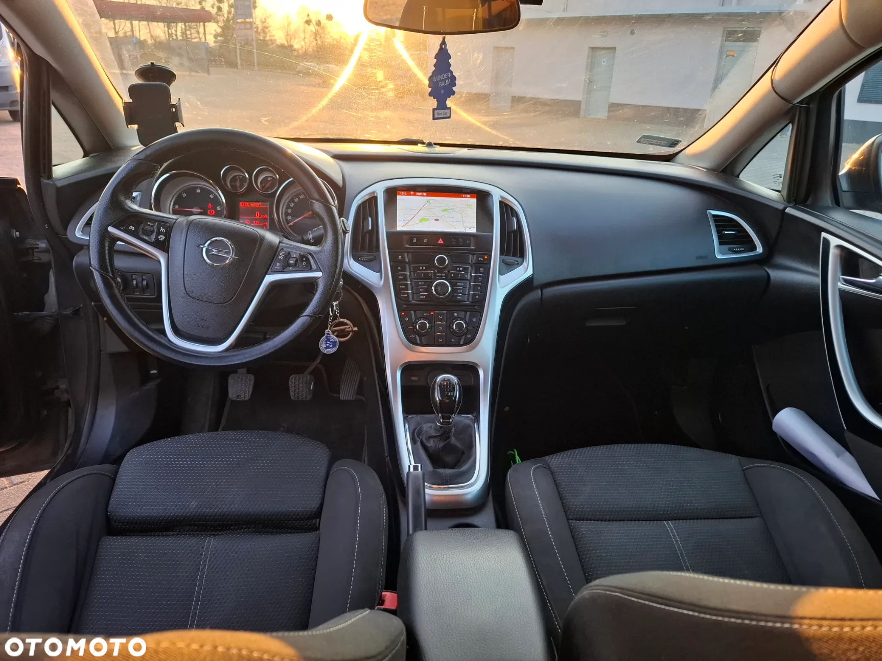 Opel Astra IV 1.7 CDTI Cosmo - 11