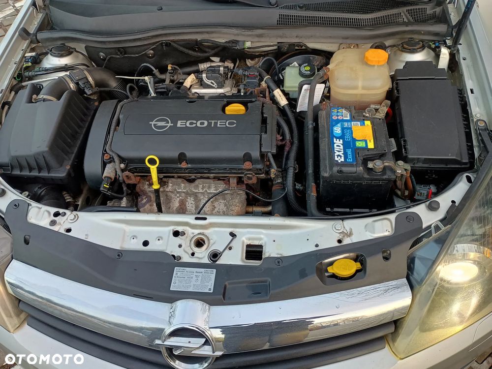 Opel Astra 1.8 16V Coupe - 30