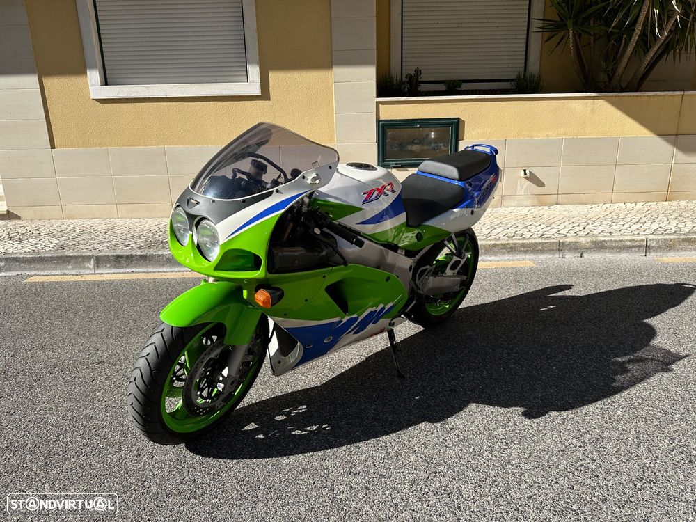 Kawasaki ZXR - 3